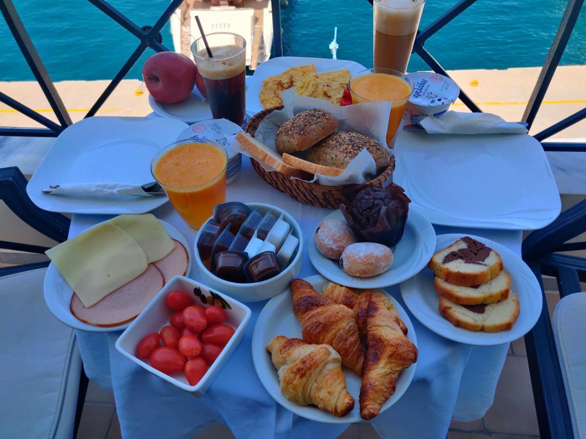 The Manessi City Boutique Hotel Poros Town Extérieur photo