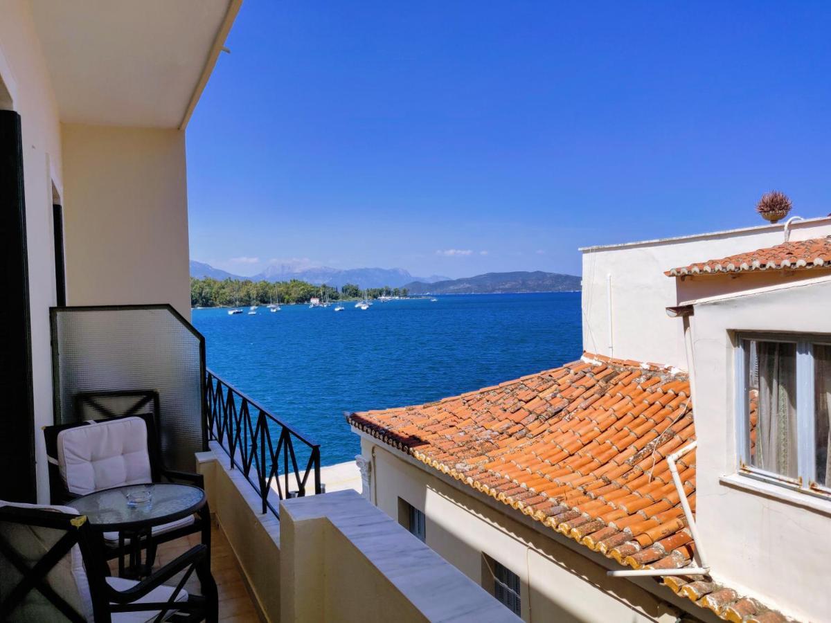 The Manessi City Boutique Hotel Poros Town Extérieur photo