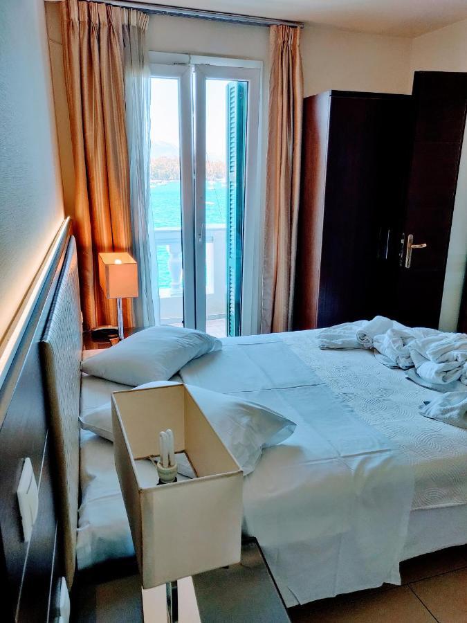 The Manessi City Boutique Hotel Poros Town Extérieur photo