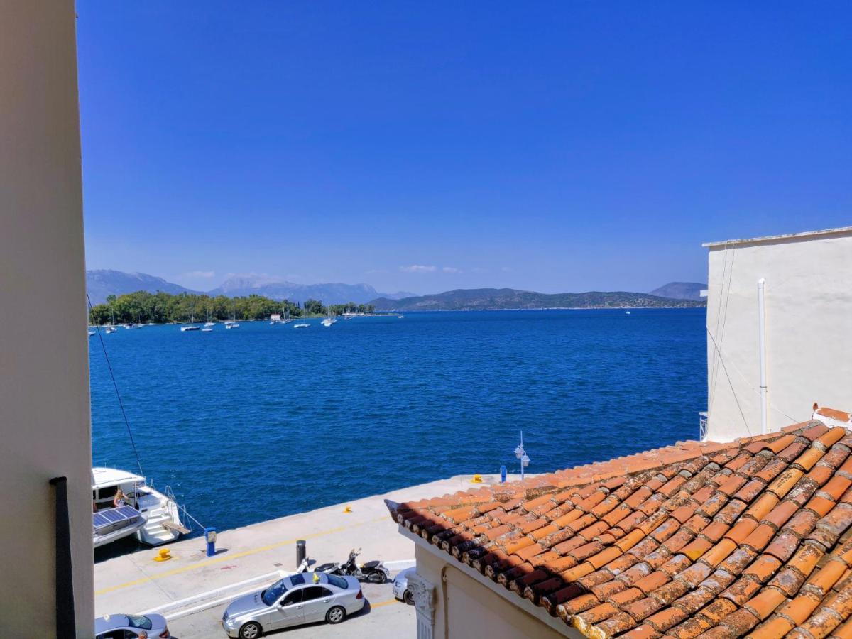 The Manessi City Boutique Hotel Poros Town Extérieur photo