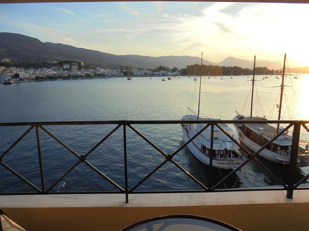 The Manessi City Boutique Hotel Poros Town Extérieur photo